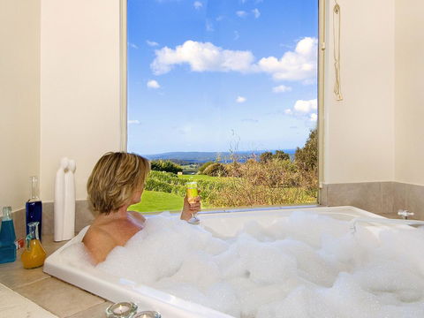 Chimes Spa Retreat - Australian Directory 35
