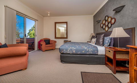 Chimes Spa Retreat - Australian Directory 14