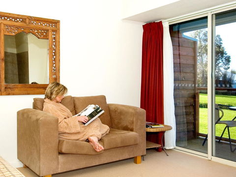 Chimes Spa Retreat - Australian Directory 37