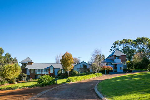 Chimes Spa Retreat - Australian Directory 30