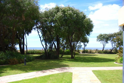 Cape View Beach Resort - Australian Directory 43