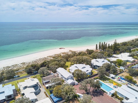 Cape View Beach Resort - Australian Directory 0