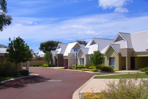 Cape View Beach Resort - Australian Directory 36