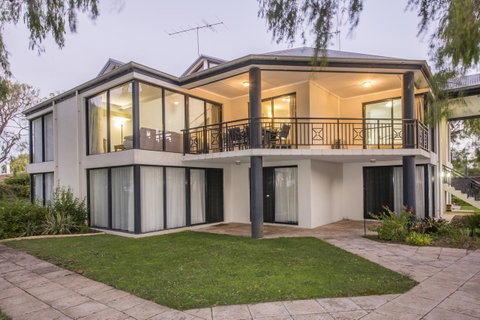 Cape View Beach Resort - Australian Directory 28
