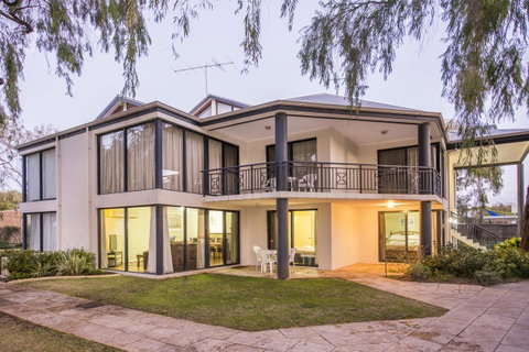 Cape View Beach Resort - Australian Directory 21