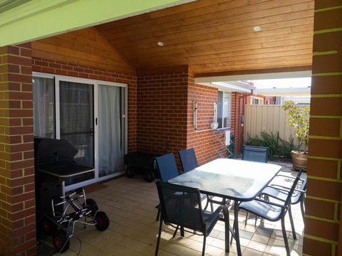 FortyOne - Oceanside Retreat Busselton - Australian Directory 28