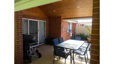 FortyOne - Oceanside Retreat Busselton - Australian Directory 24
