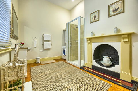 Spencer Suites Albany - Australian Directory 1
