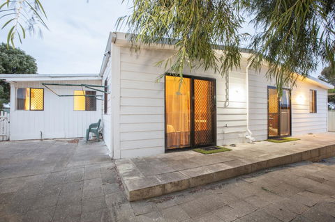 Rustic Retreat Esperance - Australian Directory 32