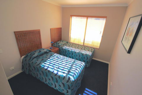 Bunbury Apartment Motel - Australian Directory 14