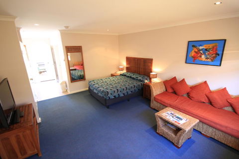 Bunbury Apartment Motel - Australian Directory 20