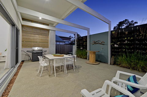 Sandpiper Retreat - Australian Directory 28
