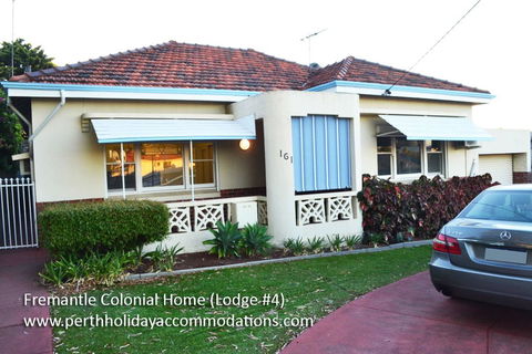 Fremantle Colonial Home - Australian Directory 26