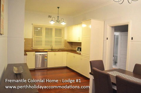 Fremantle Colonial Home - Australian Directory 38