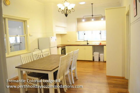 Fremantle Colonial Home - Australian Directory 28