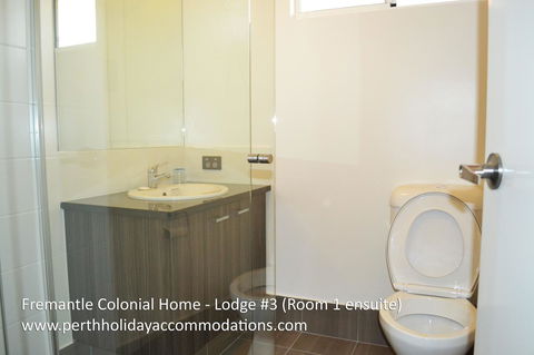 Fremantle Colonial Home - Australian Directory 16
