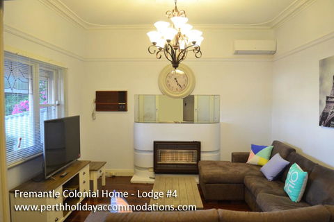 Fremantle Colonial Home - Australian Directory 27