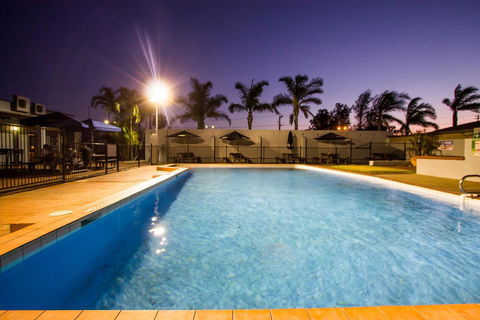 Wintersun Hotel - Australian Directory 9