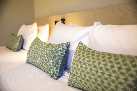 Wintersun Hotel - Australian Directory 1