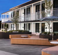 Tradewinds Hotel - Australian Directory