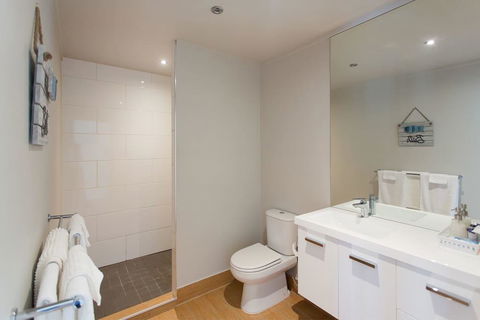 Fremantle Local Beach Studio - Australian Directory 19