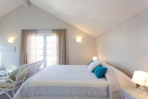 Fremantle Local Beach Studio - Australian Directory 16