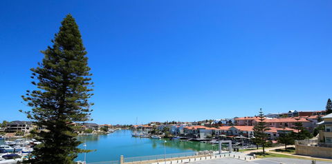 Studio Style Mindarie Marina - Australian Directory 0