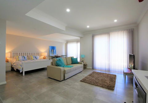 Studio Style Mindarie Marina - Australian Directory 4