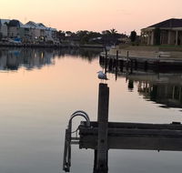 Waterside Canal Dreams - Australian Directory