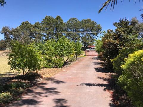 Cockburn Retreat Home æŸæ–¯æ‚ é–’æ°‘å®¿ - Australian Directory 1
