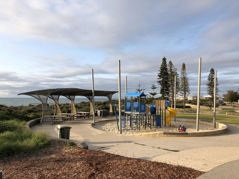 Beach House At SeaScapes.. - Australian Directory 3