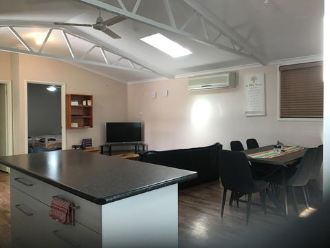 Sabai Accommodation - Australian Directory 21