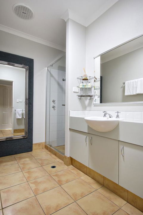 Vintages Accommodation - Australian Directory 20