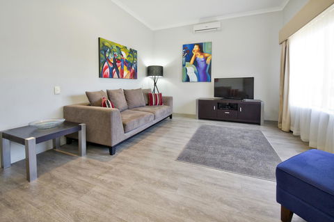 Vintages Accommodation - Australian Directory 12
