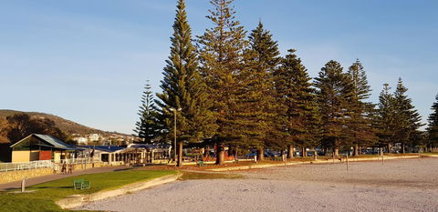 Park Avenue Holiday Units - Australian Directory 27