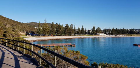 Park Avenue Holiday Units - Australian Directory 12