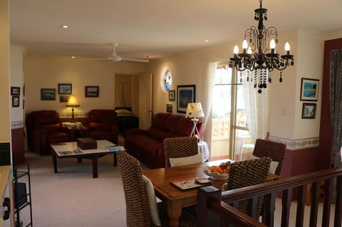 Crossland House - Australian Directory 17