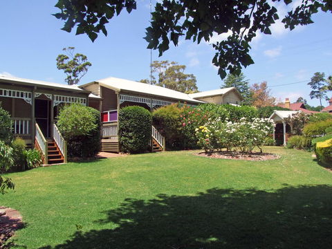 Adamsons Riverside Accommodation - Australian Directory 0