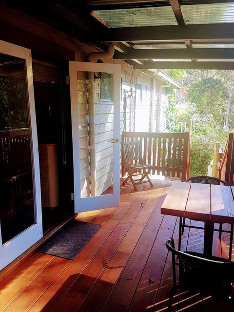 Adamsons Riverside Accommodation - Australian Directory 18