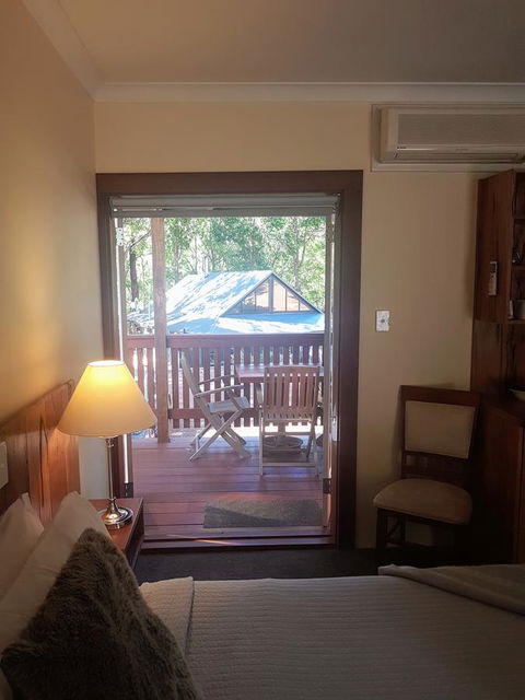 Adamsons Riverside Accommodation - Australian Directory 10