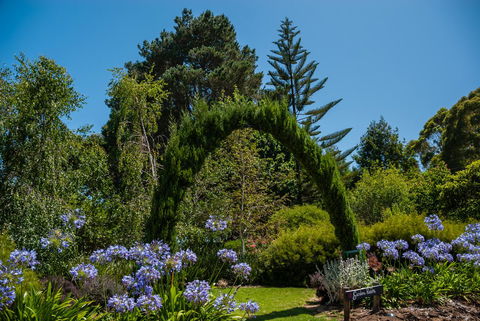 Celestine Retreat - Australian Directory 15