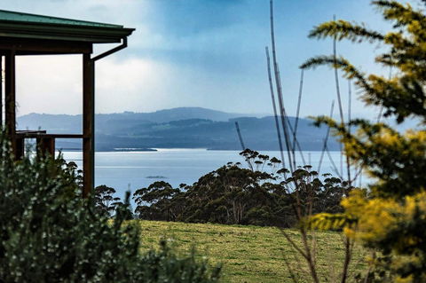 Celestine Retreat - Australian Directory 1