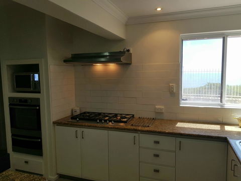 Caravel Beach House Mandurah - Australian Directory 5
