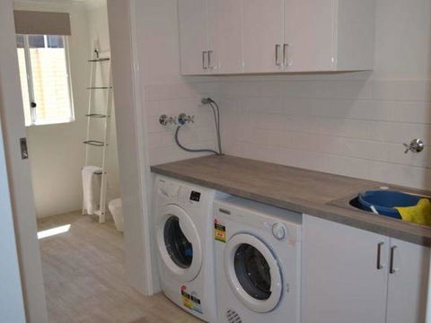 Caravel Beach House Mandurah - Australian Directory 33