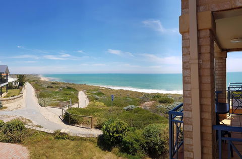 Caravel Beach House Mandurah - Australian Directory 2
