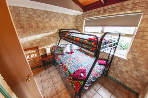 Yot Spot Apartments - Australian Directory 29