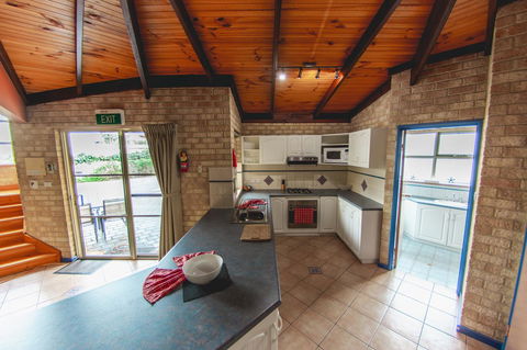 Yot Spot Apartments - Australian Directory 43