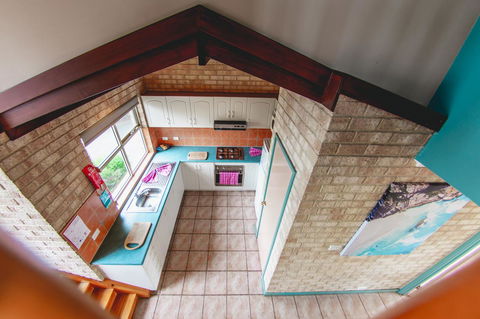 Yot Spot Apartments - Australian Directory 36
