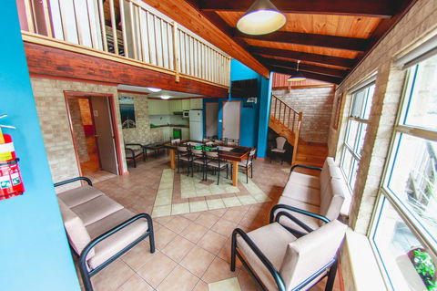 Yot Spot Apartments - Australian Directory 2