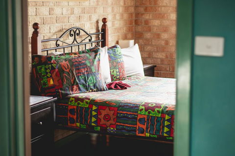 Yot Spot Apartments - Australian Directory 32